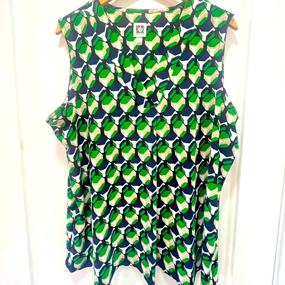 Anne Klein Hexagon Pattern Top - image 1